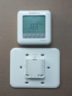 Honeywell TH6220U2000 T6 Pro Programmable Thermostat 2 Heat/2 Cool w/Wallplate - Image 1 of 4