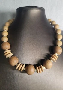 Handmade Wood Bead Necklace (J12) - Picture 1 of 3