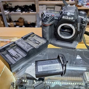 Nikon D2H digitale Spiegelreflexkamera - gebraucht - 3 Monate Gewährleistung - Bild 1 von 7