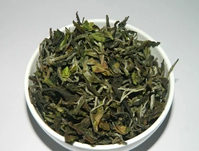 TÉ Darjeeling (primera descarga) Giddapahar P312 TÉ BLANCO CLONAL ENROLLADO A MANO 200 Gms Foto 1 de 3