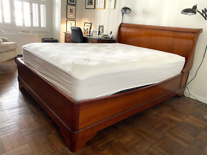 Grange Queen size Sleigh Bed