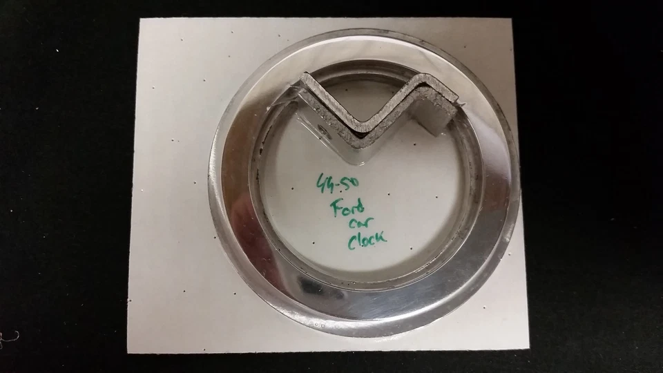 Adaptador de relógio de carro Ford 1949 1950 painel painel medidor inserção - Imagem 1 de 1
