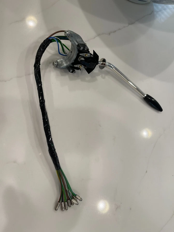 Jaguar /  Daimler - NEW Lucas Direction Indicator/Headlamp Flasher Switch C25255 - Image 1 of 4