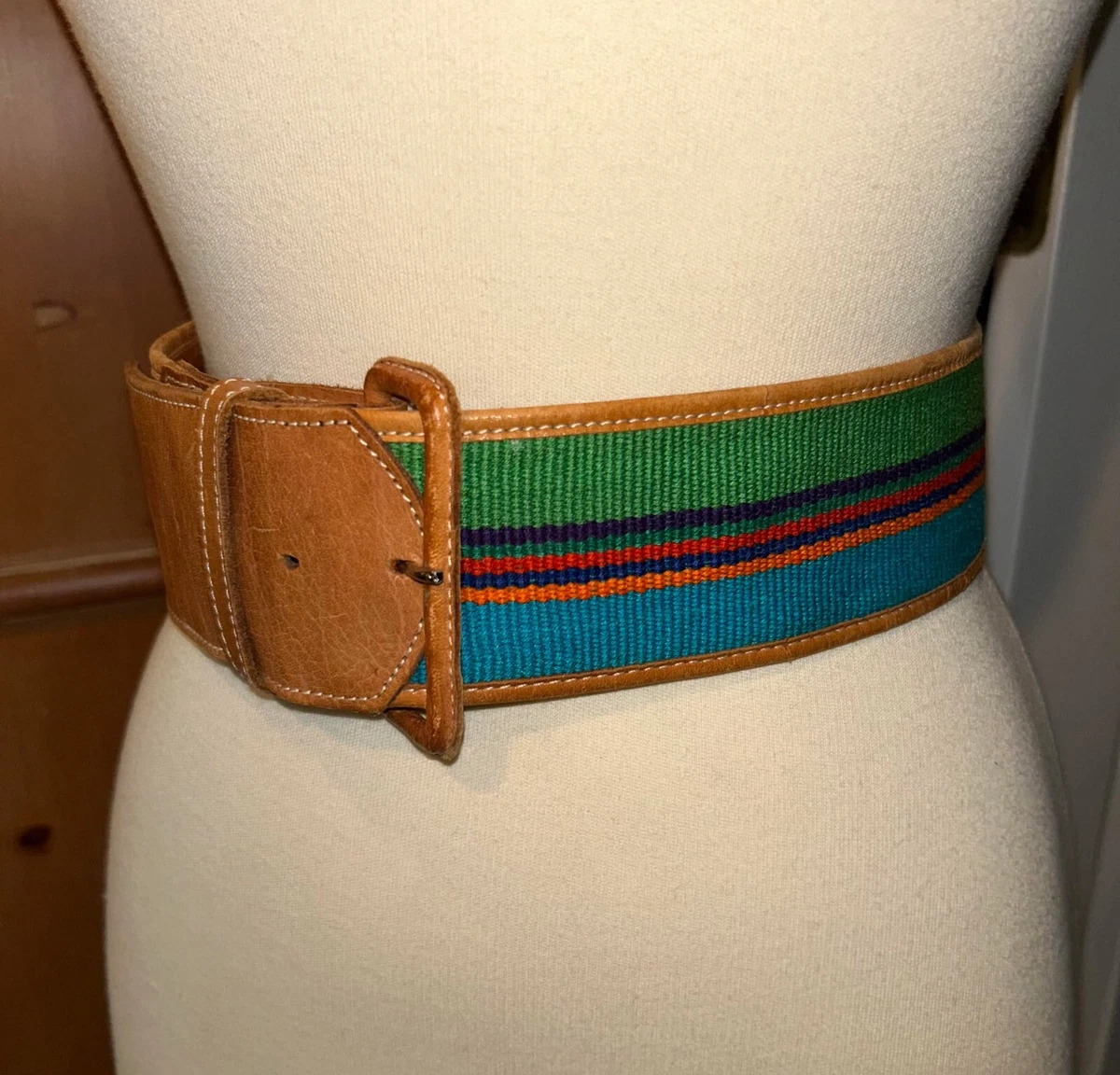 Early 1980s vintage Banana Republic safari belt 32 Vintage BANANA Republic BELT Horn CLOSURE Save The TIGER 32  main image 3