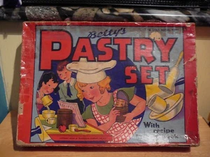 Rare 1940 "Betty's Pastry Set" Gold Medal Toys Transogram - Picture 1 of 12