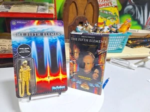 Rara figura de acción y VHS de Funko Reaction: The Fifth Element - Ruby Rhod sin perforar - Imagen 1 de 13