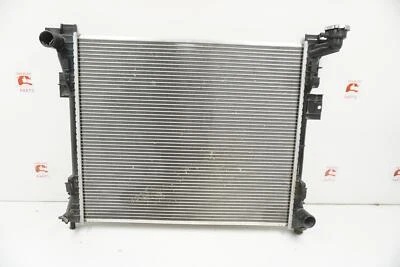 17 18 19 20 2008-2020 Dodge Grand Caravan a motor de 3,6 L radiador de refrigeración usado Foto 1 de 4