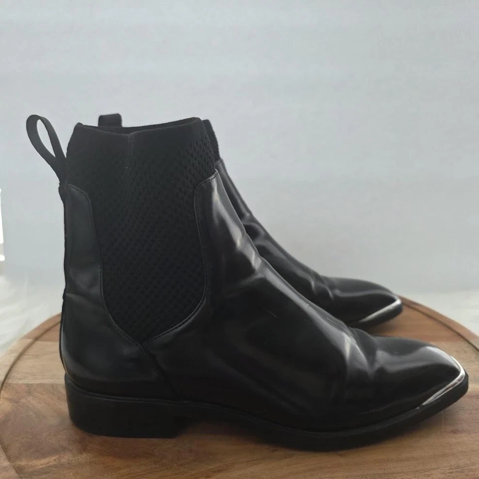 Botas Zara Trafaluc para mujer talla 38 metálicas punta cuadrada tachonadas zapatos Chelsea Foto 1 de 4