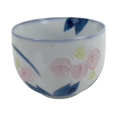 Japanese Arita Ware Porcelain Teacup Vtg Pink Iris Flower White Yunomi TC480 - Image 1 of 4