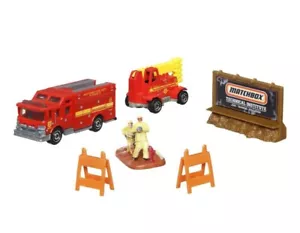 Matchbox Hitch & Haul MBX Mega Ton Fire Truck HAZMAT team - Picture 1 of 5