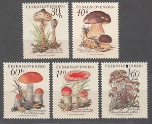 CZECHOSLOVAKIA 1958 **MNH SC#882/86 set, Mushrooms. - Imagen 1 de 1