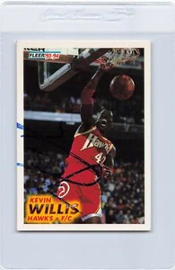 1993/94 Fleer #8 Kevin Willis Hawks Signed Auto *K4948 - Picture 1 of 2