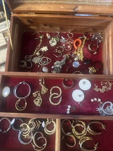 Joyero vintage para mujer y mujer artesanía chatarra portátil revender envío gratuito - Imagen 1 de 16