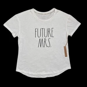 Rae Dunn Future Mrs weißes T-Shirt Größe Medium - Bild 1 von 8