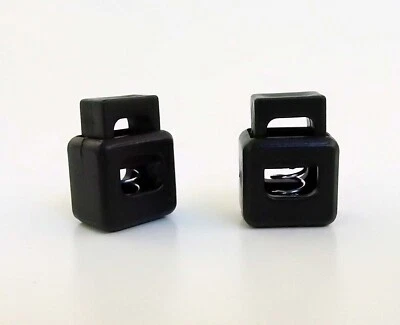 Bloque CUADRADO CERRADURAS DE CORDÓN Tapón de palanca de resorte para cordones 25 piezas Negro NUEVO Foto 1 de 3