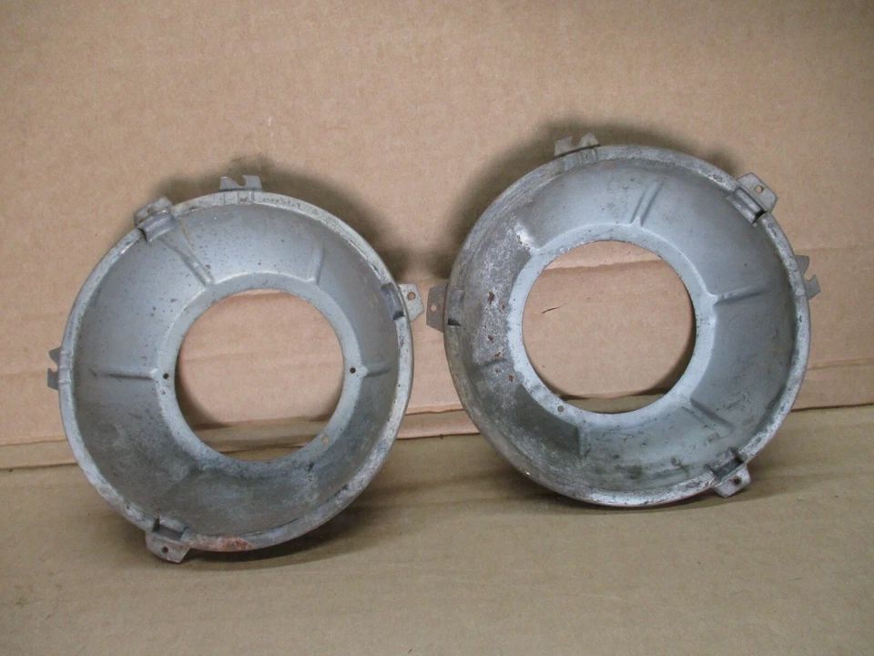 Par de biseles de faros vintage MG MGB Austin Healey Triumph P Foto 1 de 4