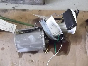 Pompa di prealimentazione pompa diesel Audi A4 2.0 TDI BPW 8E0919050AC - Foto 1 di 1