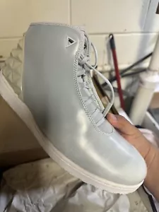 Jordan Instigator - Picture 1 of 3