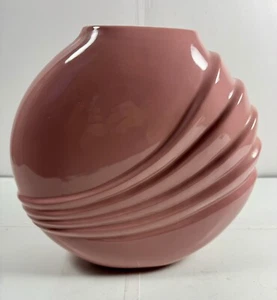 Shell Pink Art Deco Vase Scalloped Clam MCM Mid Century Modern Ribbed Rose 10” - Imagen 1 de 9