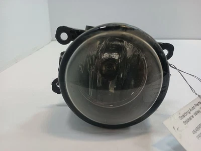 Левый противотуманный фонарь для Subaru Legacy 2010 года выпуска 12512598 - Изображение 1 из 4