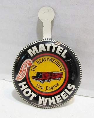 Hot Wheels Redline The Heavyweights Fire Engine 1969 hojalata litografía botón insignia pin Foto 1 de 2