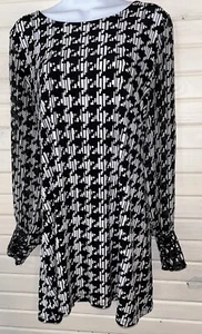 Alfani Sz MEDIUM Black White Houndstooth Blouse Tunic w/ Faux Leather Trim EUC - Picture 1 of 9