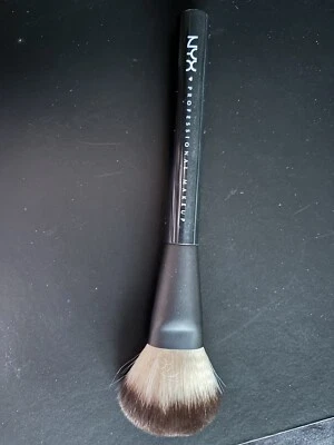 NYC Professional Make-up Brush/Fluffy Soft Brush, PROB 03, Brand New - Image 1 of 3