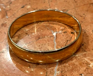 MONET M VINTAGE 1980S SHINY GOLD 1/2" WIDE BOLD BANGLE BRACELET EUC - Picture 1 of 9