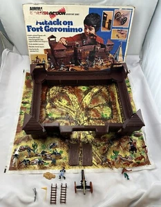 1977 Attack on Fort Geronimo by Aurora in Good Condition FREE SHIPPING - Picture 1 of 11