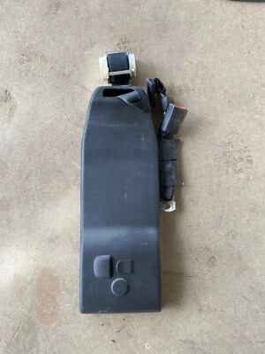 Ford F250 F350 2008-2016 cinturón de seguridad trasero central negro con cubierta Foto 1 de 2