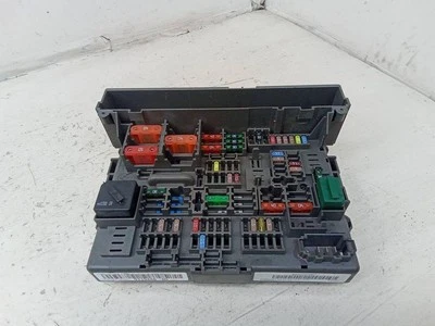 Scatola fusibili BMW 1 Coupè E82 9219446 2.00 Diesel 2012 31044205 - Immagine 1 di 4