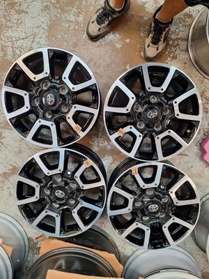 Juego de 4 llantas de 18 pulgadas OEM 2007-2021 Toyota Tundra TRD de fábrica *Envío gratuito* Foto 1 de 4