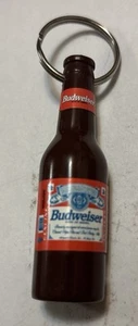 VINTAGE BUDWEISER 3D FLASCHENÖFFNER SCHLÜSSELRING 2 5/8" HOCH SELTEN KOSTENLOSER SCHNELLER VERSAND - Bild 1 von 3