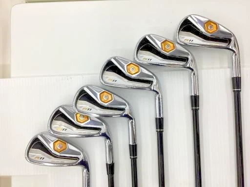 TaylorMade R11 Iron Set 6pcs 5-Pw Regular Flex Motore TM 65i RH - Image 1 of 4