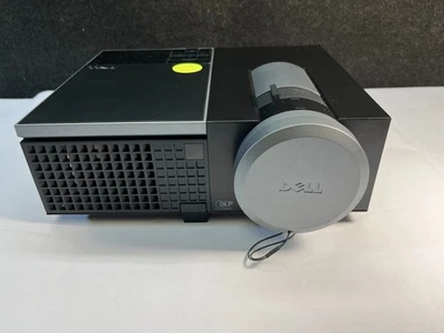 DELL 4210X DLP HDMI 3500 LUMENS PROJECTOR - 232 LAMP HRS. - Image 1 of 4