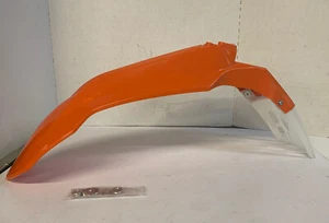 NEW Cycra Lite Vented Front Fender (12-3387) 1CYC-1442-22 - Picture 1 of 5