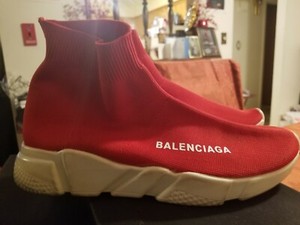 balenciaga runners mens red