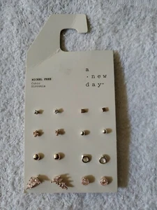 A New Day - 8 Pairs of Stud Earrings Sliver & Gold Color Cubic Zirconia Gems - Picture 1 of 5