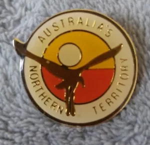 Vintage Collectors Enamel Pin Badge AUSTRALIA'S NORTHERN TERRITORY, Good Quality - Foto 1 di 2