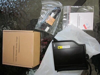 Wireless Charger Center Console Fast Charging For Toyota Land Cruiser 2016-20 - Image 1 of 4