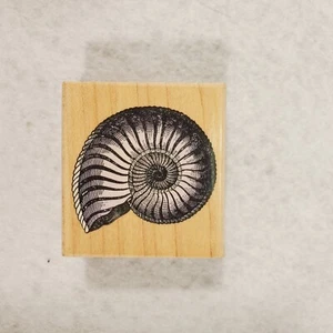 Estampilla de goma montada en madera de caracol de madera con estampados poéticos ornamental de artes de héroe - Imagen 1 de 6