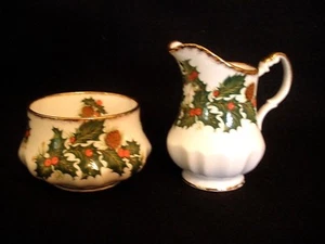 VINTAGE ROSINA BONE CHINA~"YULETIDE"~CREAMER & OPEN SUGAR BOWL~ENGLAND - Picture 1 of 10