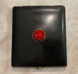 Vintage Art Deco Damen Zigarettenetui 3 x 3,5" - schwarz mit roter Blume - Bild 1 von 6