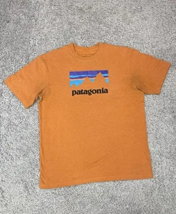 Camisa Patagonia Para Hombre Camiseta Mediana Naranja Quemado Manga Corta Logo Calce Regular - Imagen 1 de 15