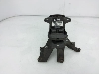 Toyota Sequoia 2001-2007 4.7L Engine Motor Mount Oem 12361-50160 - Image 1 of 4