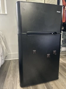 Mini Refrigerator - Picture 1 of 4