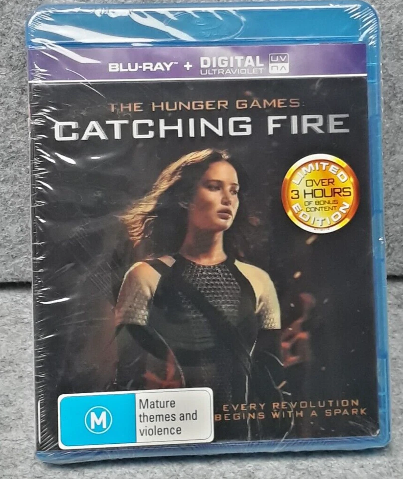 NEW: HUNGER GAMES CATCHING FIRE Movie LIMITED EDITION Blu-Ray Region B Free Post - Image 1 of 2