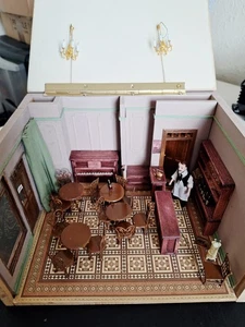 1:24 Bespoke Dollshouse Diorama/Room BoxCafe Renee from BBC TV comedy Allo Allo - Picture 1 of 18