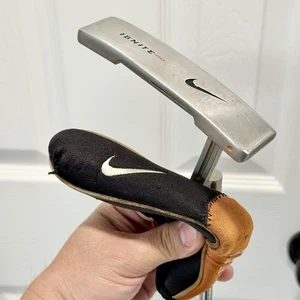 Nike Ignite 001 Hoja Putter Punto Naranja Mano Derecha Acero 35" con Cubierta para Cabeza - Imagen 1 de 10