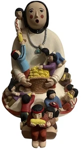 Pueblo Maiserntemaschine Geschichtenerzähler 9"x8" Skulptur mit 15 Kindern bunt groß - Bild 1 von 9